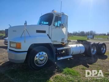 Main image Mack CH613